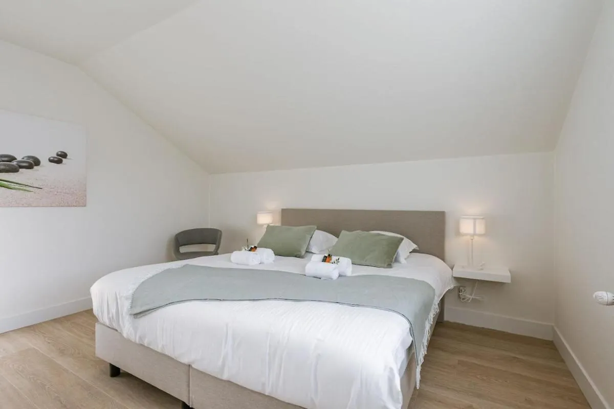 Huswell - Spacious House With Sunny Garden Брюгге Вилла